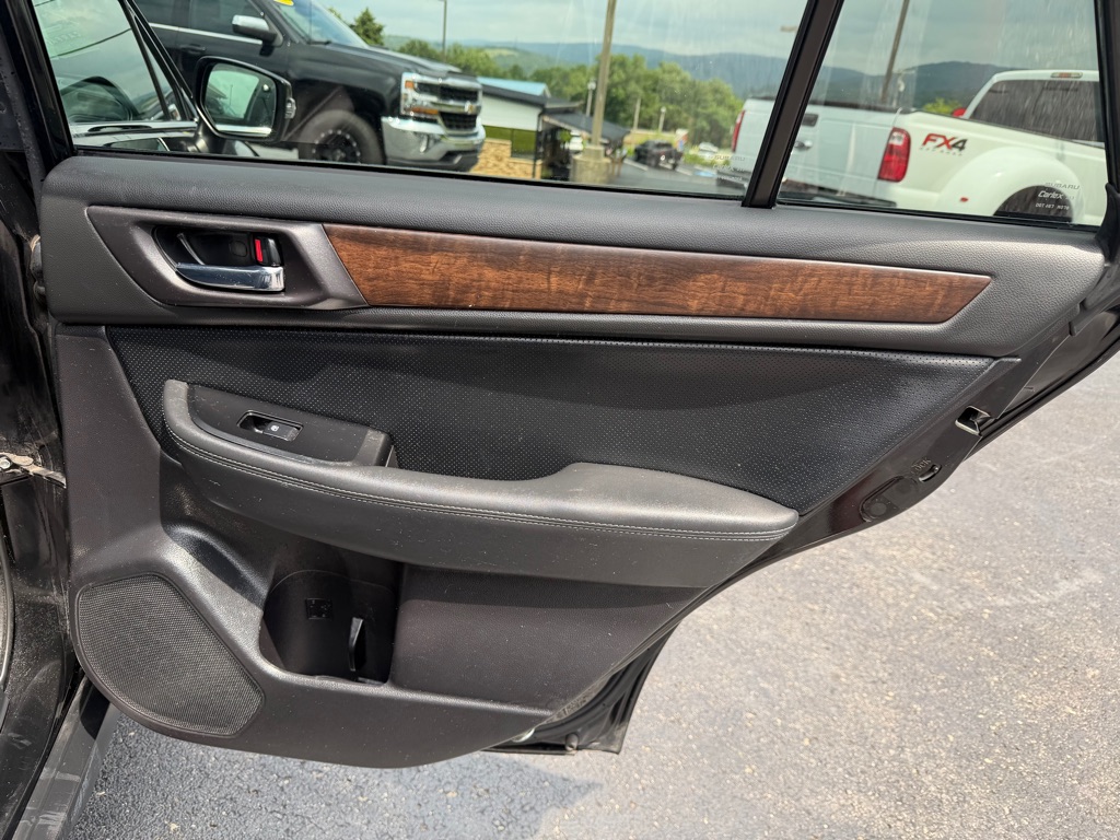 Photo 24 of this SUBARU OUTBACK