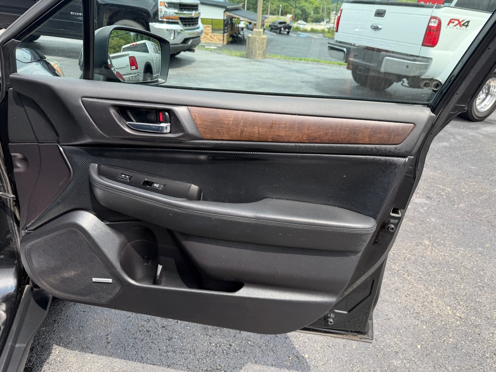 Photo 27 of this SUBARU OUTBACK