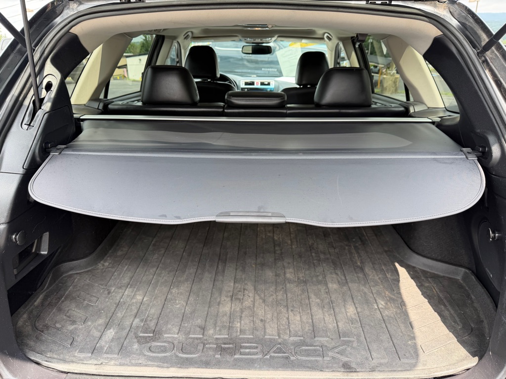 Photo 19 of this SUBARU OUTBACK