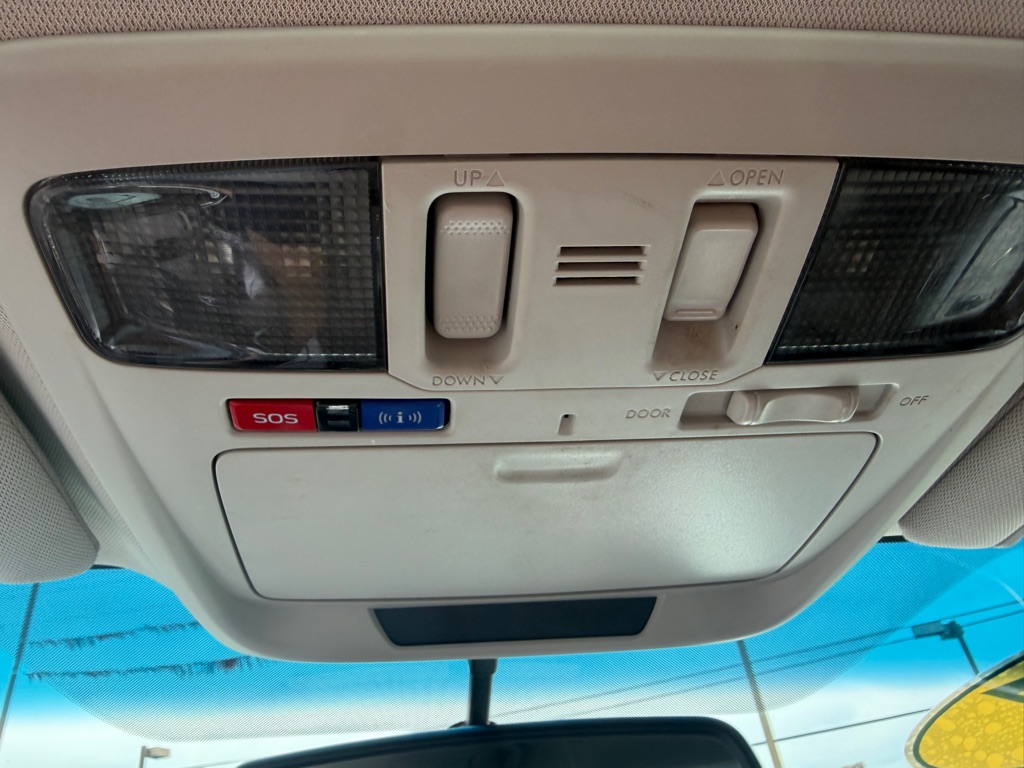 Photo 38 of this SUBARU OUTBACK