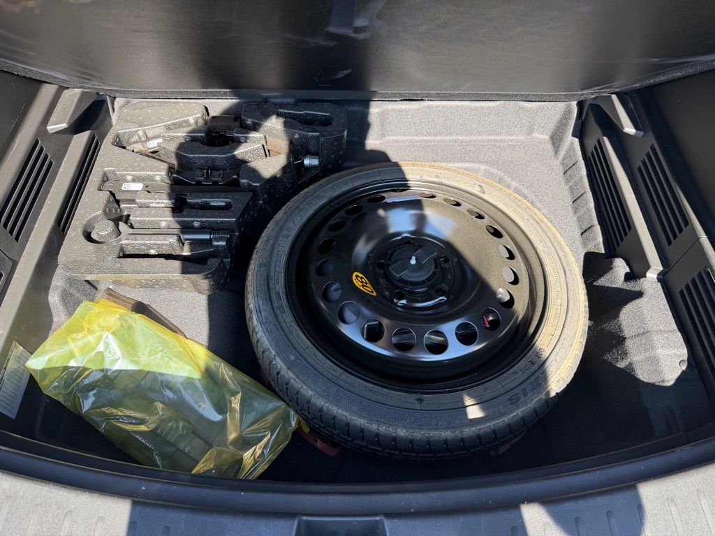 Photo 21 of this CHEVROLET TRAILBLAZER