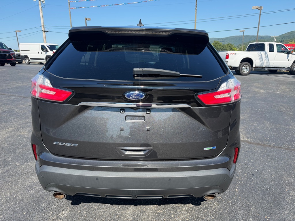 Photo 6 of this FORD EDGE