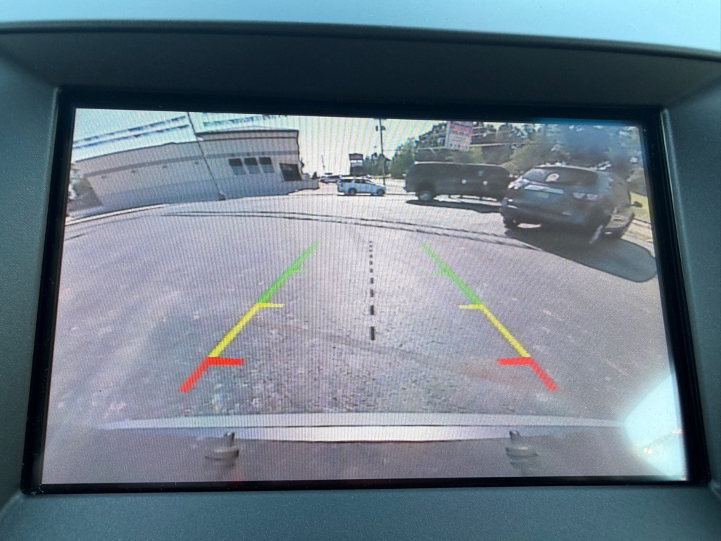 Photo 36 of this FORD EDGE
