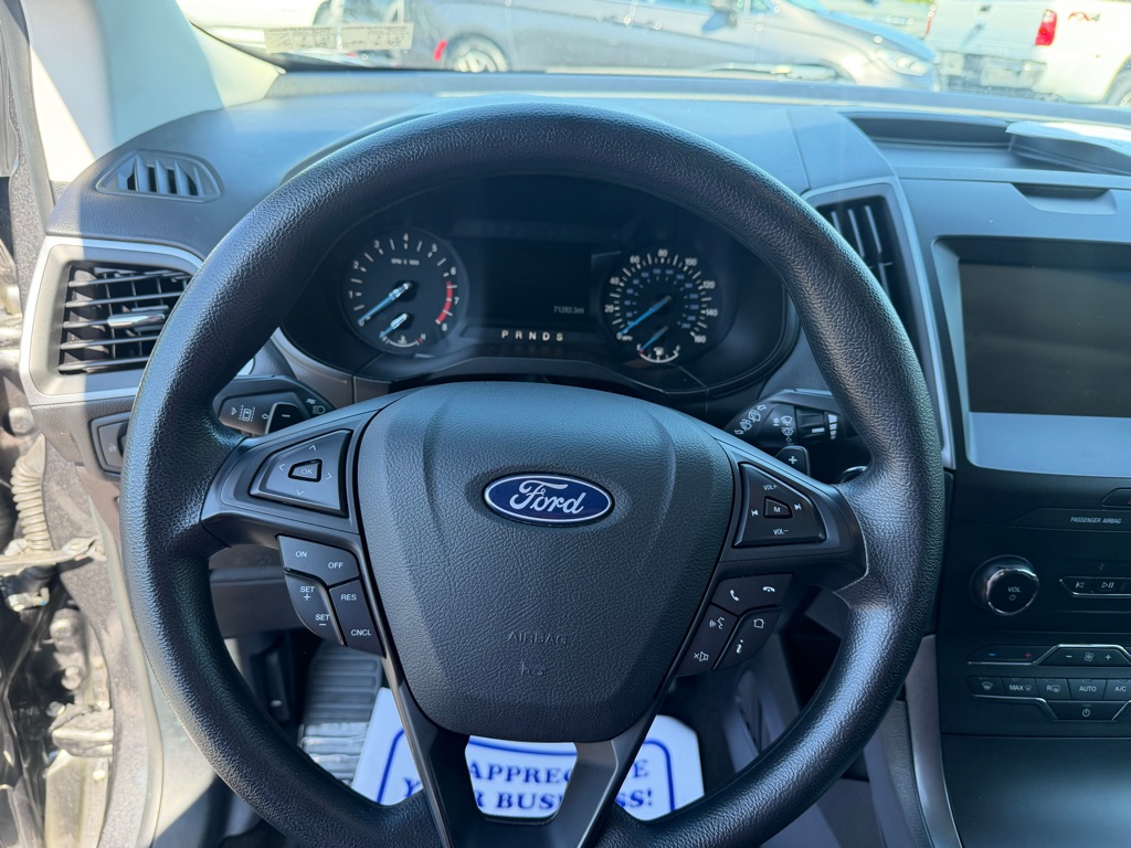 Photo 26 of this FORD EDGE