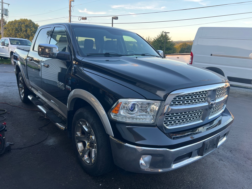 Photo 3 of this RAM 1500