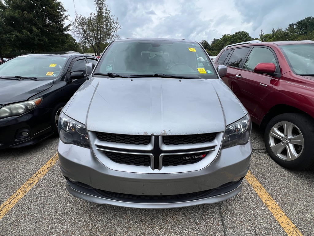 Photo 2 of this DODGE GRAND CARAVAN