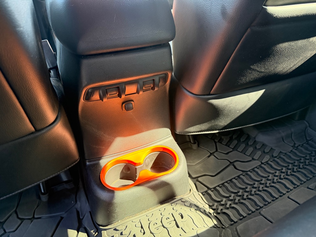 Photo 18 of this JEEP WRANGLER UNLIMI