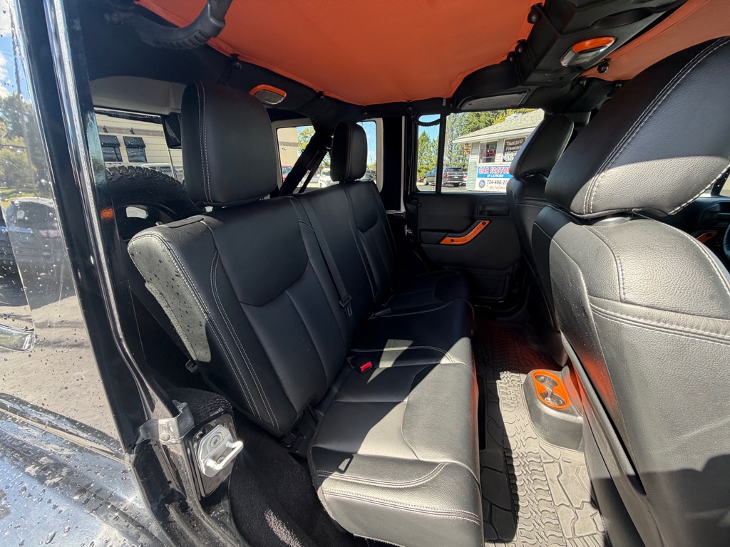 Photo 24 of this JEEP WRANGLER UNLIMI