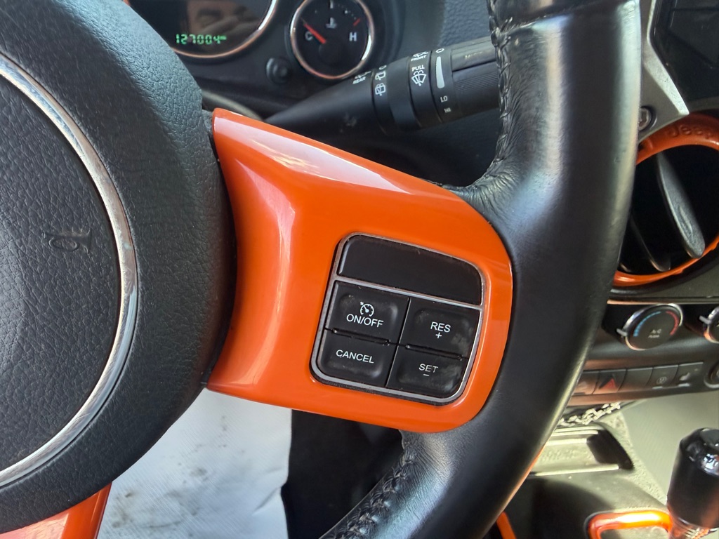 Photo 34 of this JEEP WRANGLER UNLIMI