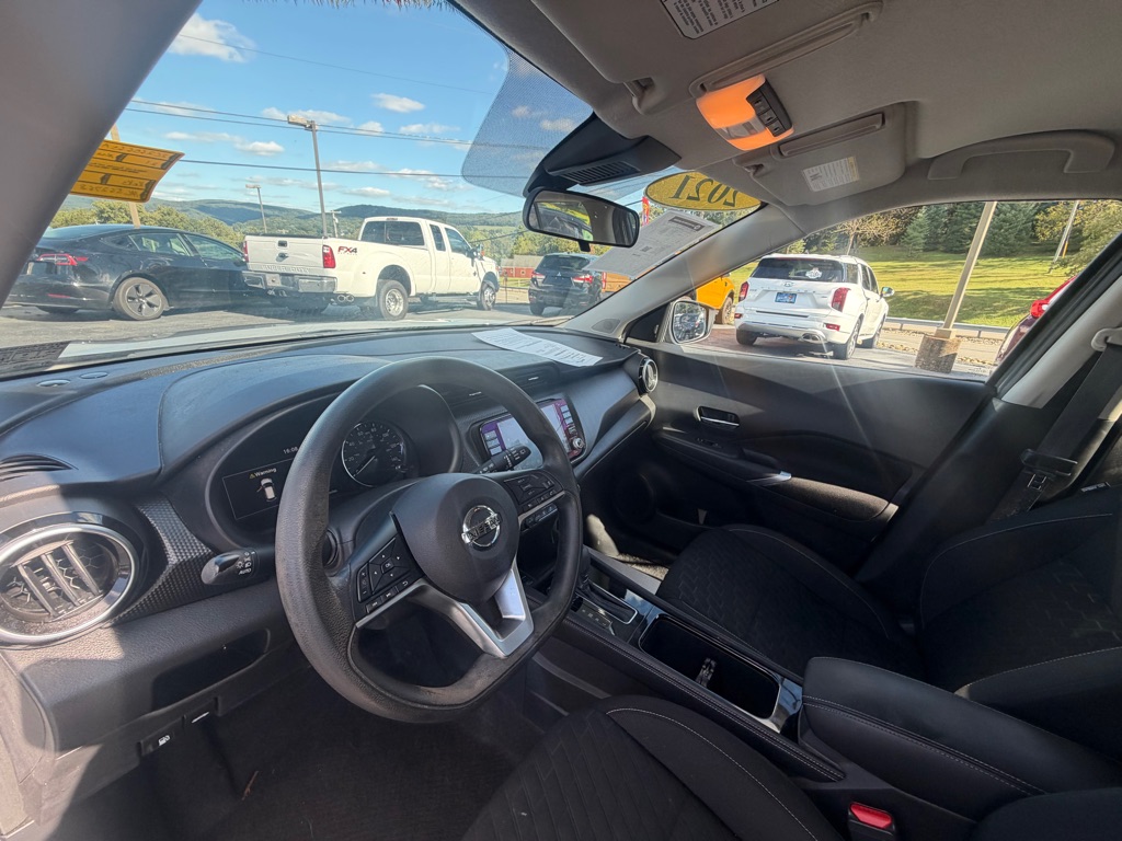 Photo 9 of this NISSAN KICKS