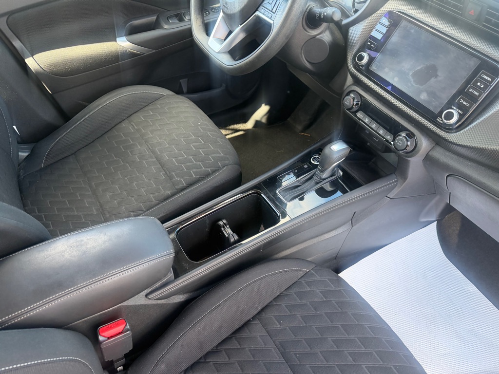 Photo 24 of this NISSAN KICKS
