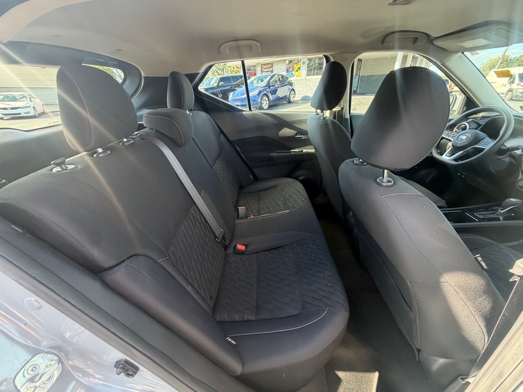 Photo 17 of this NISSAN KICKS