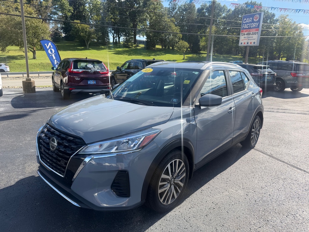  2021 Nissan Kicks SV FWD   