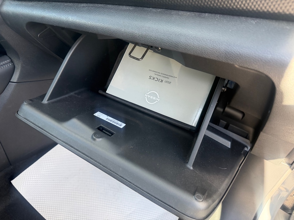 Photo 23 of this NISSAN KICKS