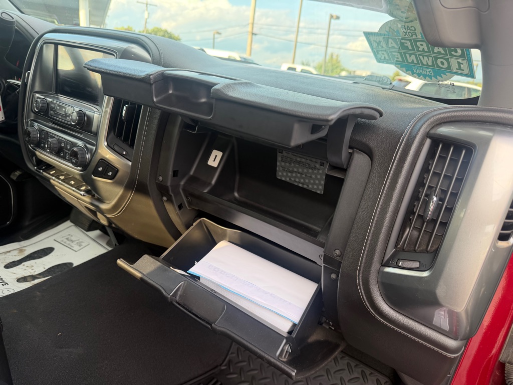 Photo 24 of this CHEVROLET SILVERADO 1500