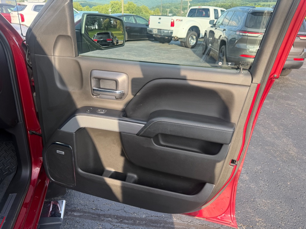 Photo 23 of this CHEVROLET SILVERADO 1500