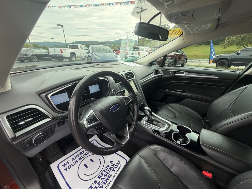 Photo 9 of this FORD FUSION
