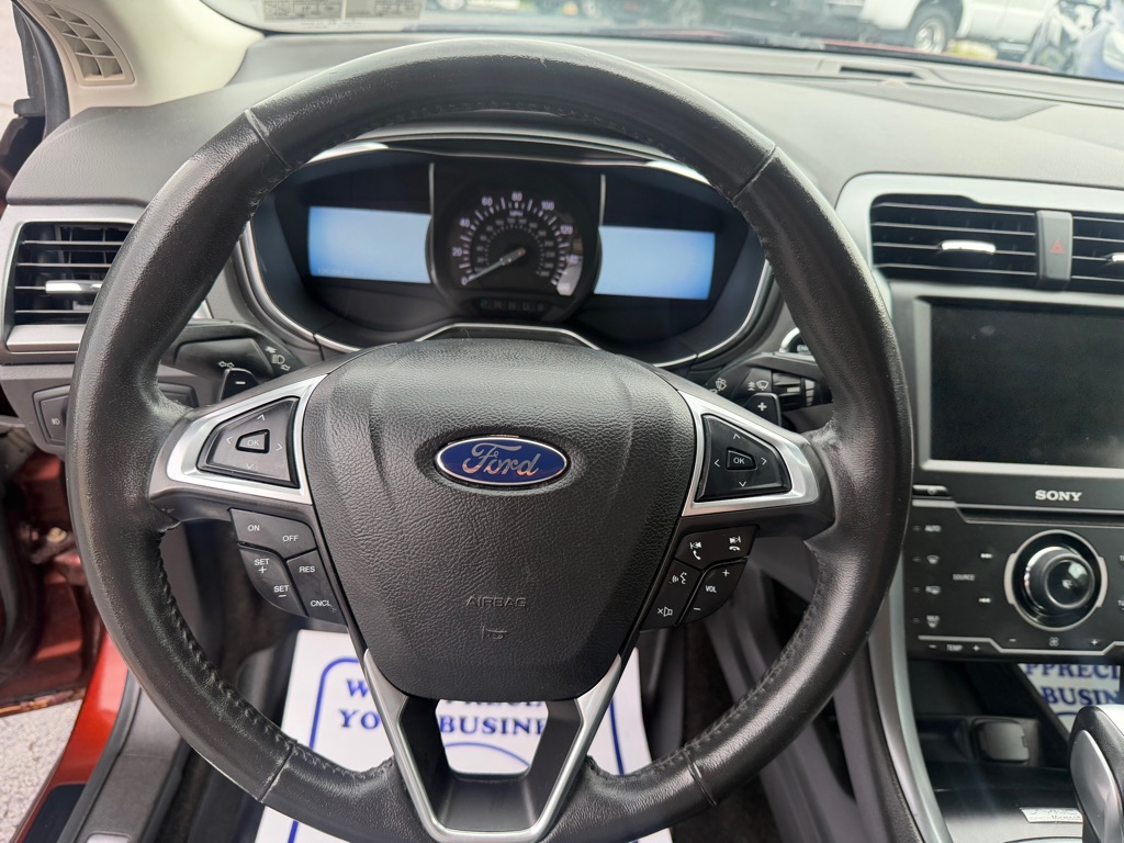 Photo 28 of this FORD FUSION