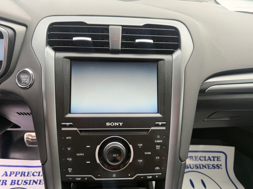 Photo 31 of this FORD FUSION