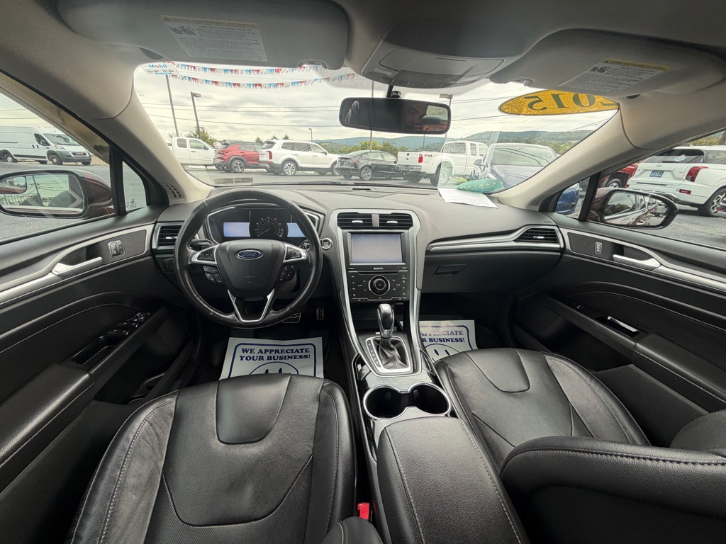 Photo 14 of this FORD FUSION