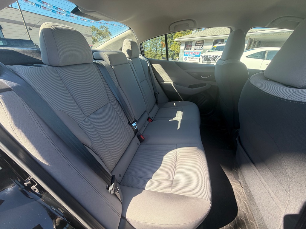 Photo 19 of this SUBARU LEGACY