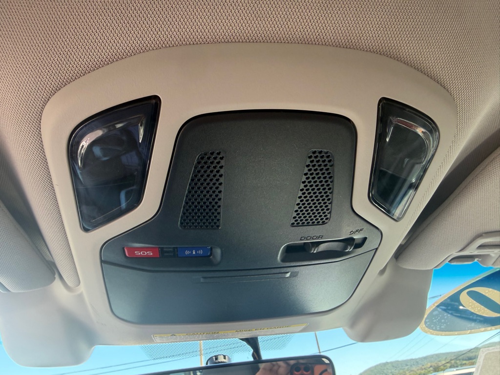 Photo 31 of this SUBARU LEGACY