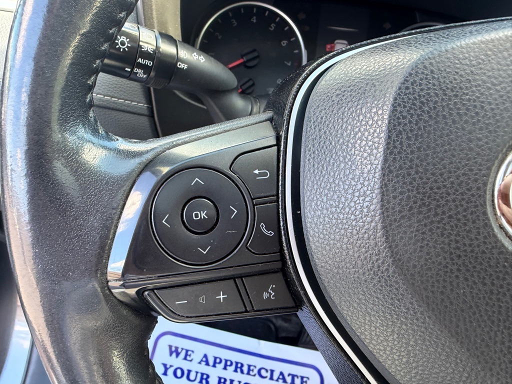 Photo 33 of this TOYOTA RAV4
