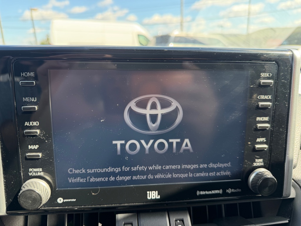 Photo 41 of this TOYOTA RAV4