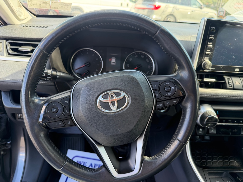 Photo 32 of this TOYOTA RAV4