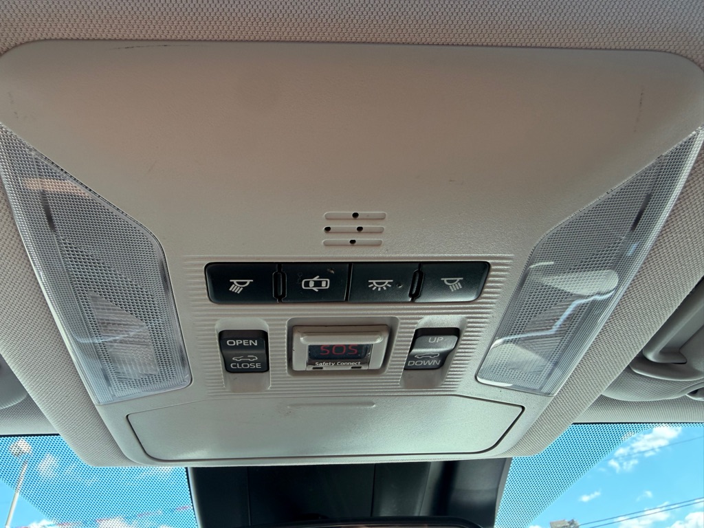 Photo 40 of this TOYOTA RAV4