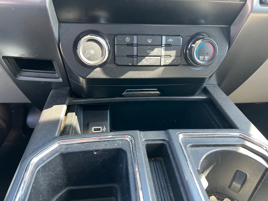 Photo 22 of this FORD F-150