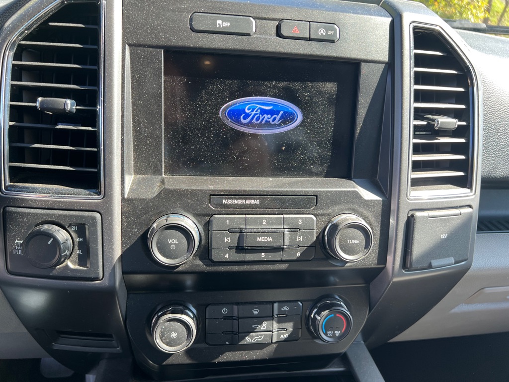 Photo 23 of this FORD F-150