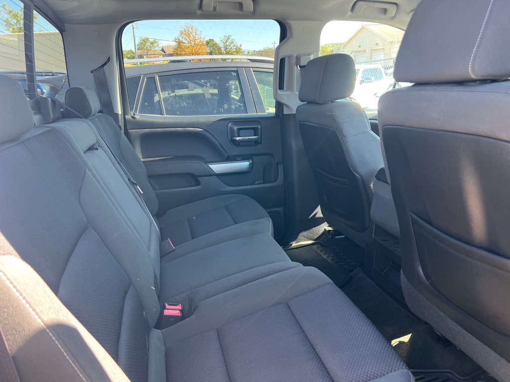 Photo 4 of this CHEVROLET SILVERADO 1500