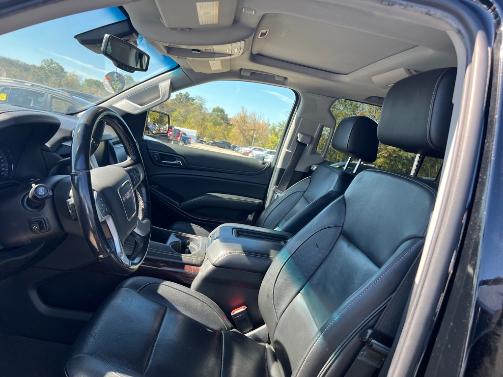 Photo 8 of this GMC YUKON XL
