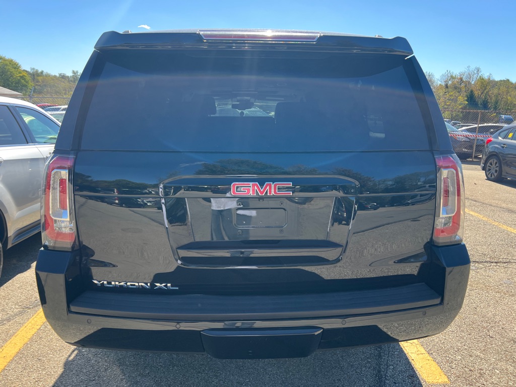 Photo 5 of this GMC YUKON XL