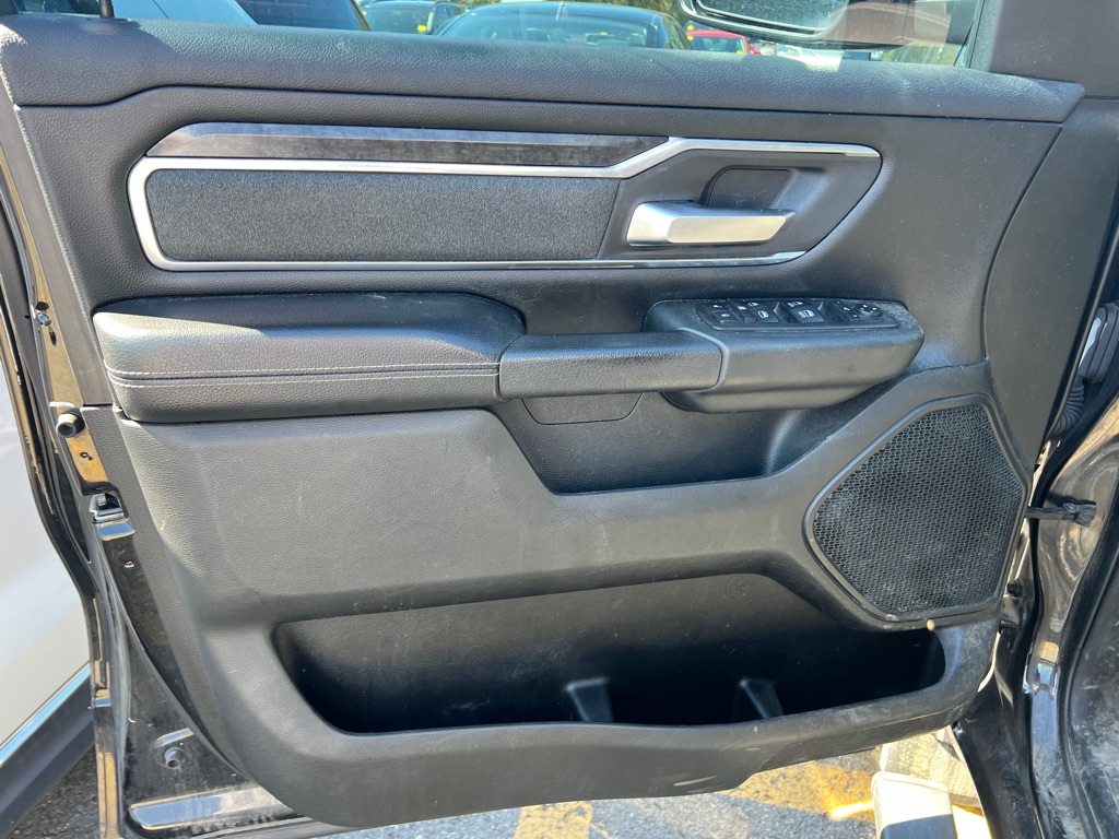 Photo 10 of this RAM 1500