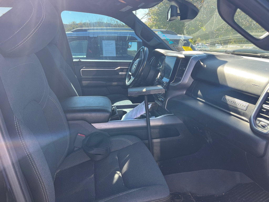 Photo 4 of this RAM 1500
