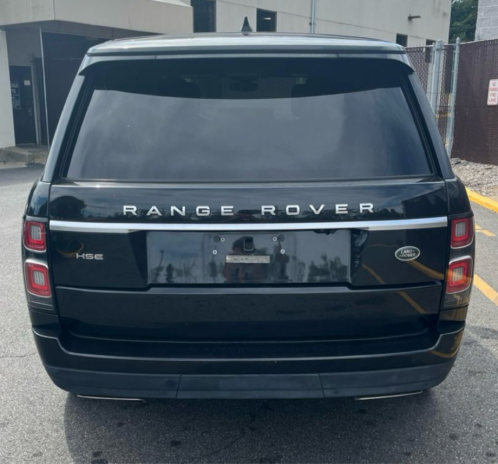 Photo 2 of this LAND ROVER RANGE ROVER