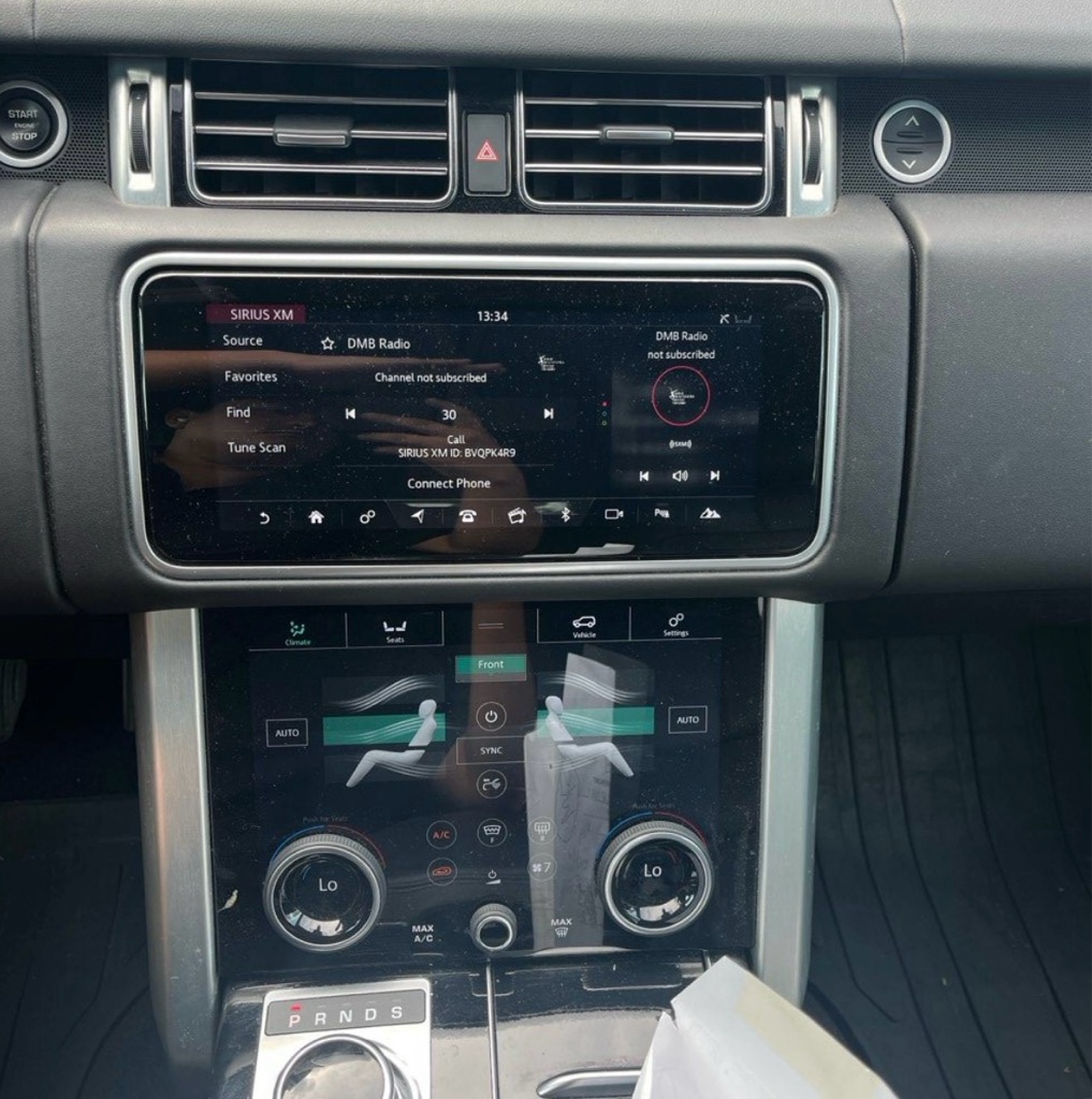 Photo 7 of this LAND ROVER RANGE ROVER