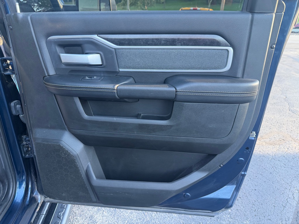 Photo 34 of this RAM 2500