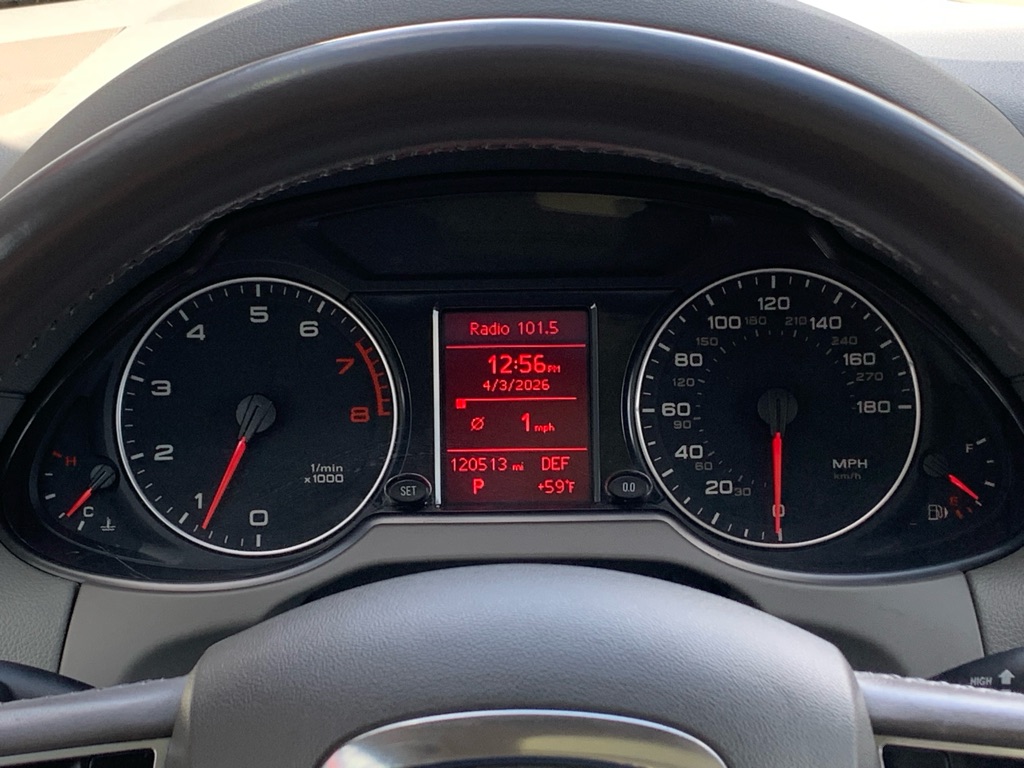 Photo 18 of this AUDI Q5