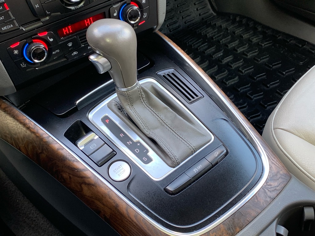 Photo 24 of this AUDI Q5