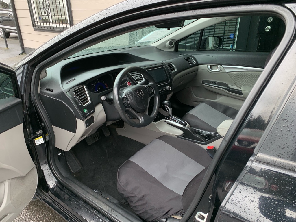 Photo 11 of this HONDA CIVIC