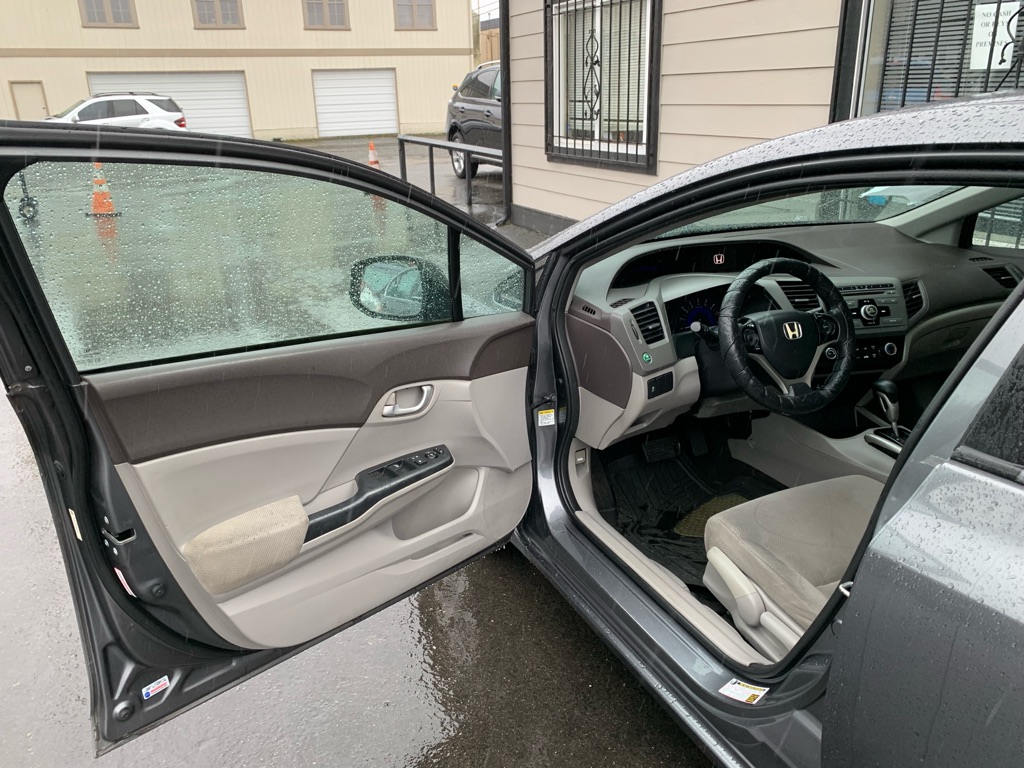 Photo 9 of this HONDA CIVIC