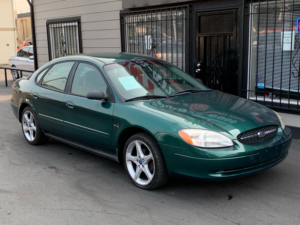 Photo 9 of this FORD TAURUS