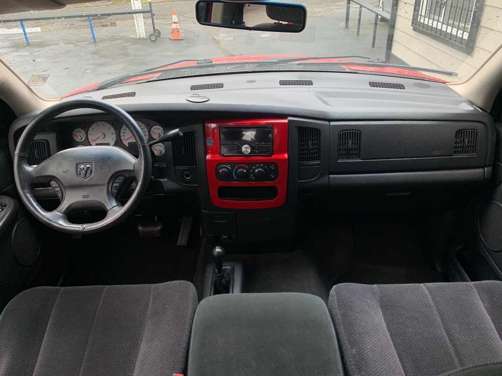 Photo 16 of this DODGE RAM 1500