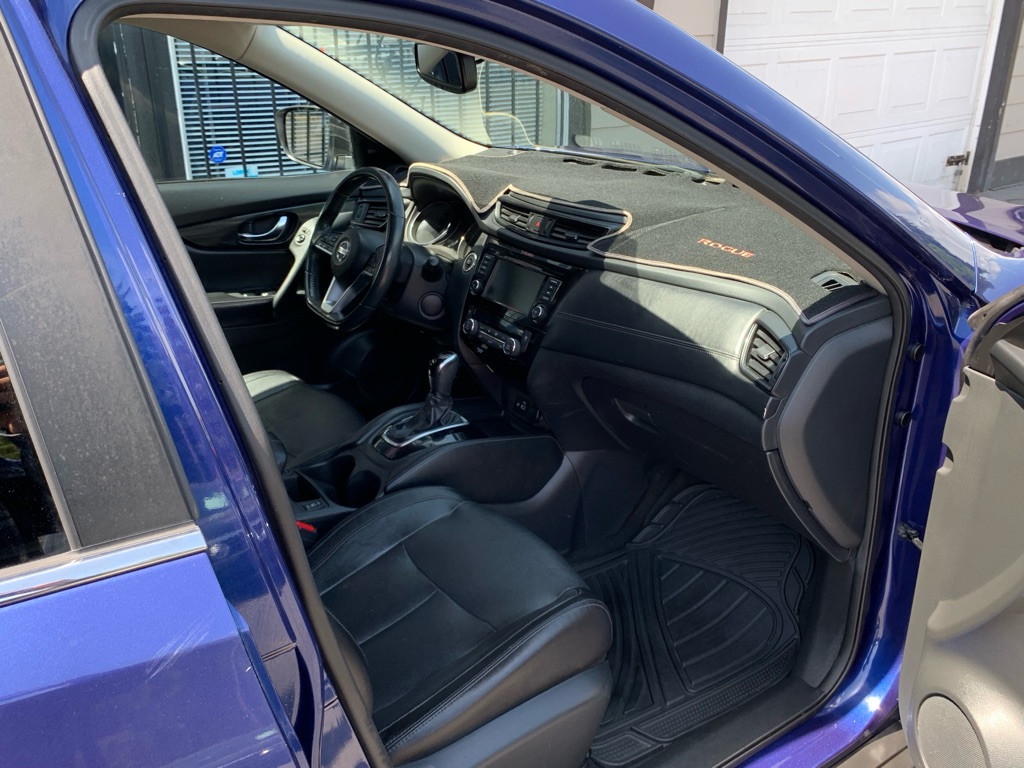 Photo 27 of this NISSAN ROGUE