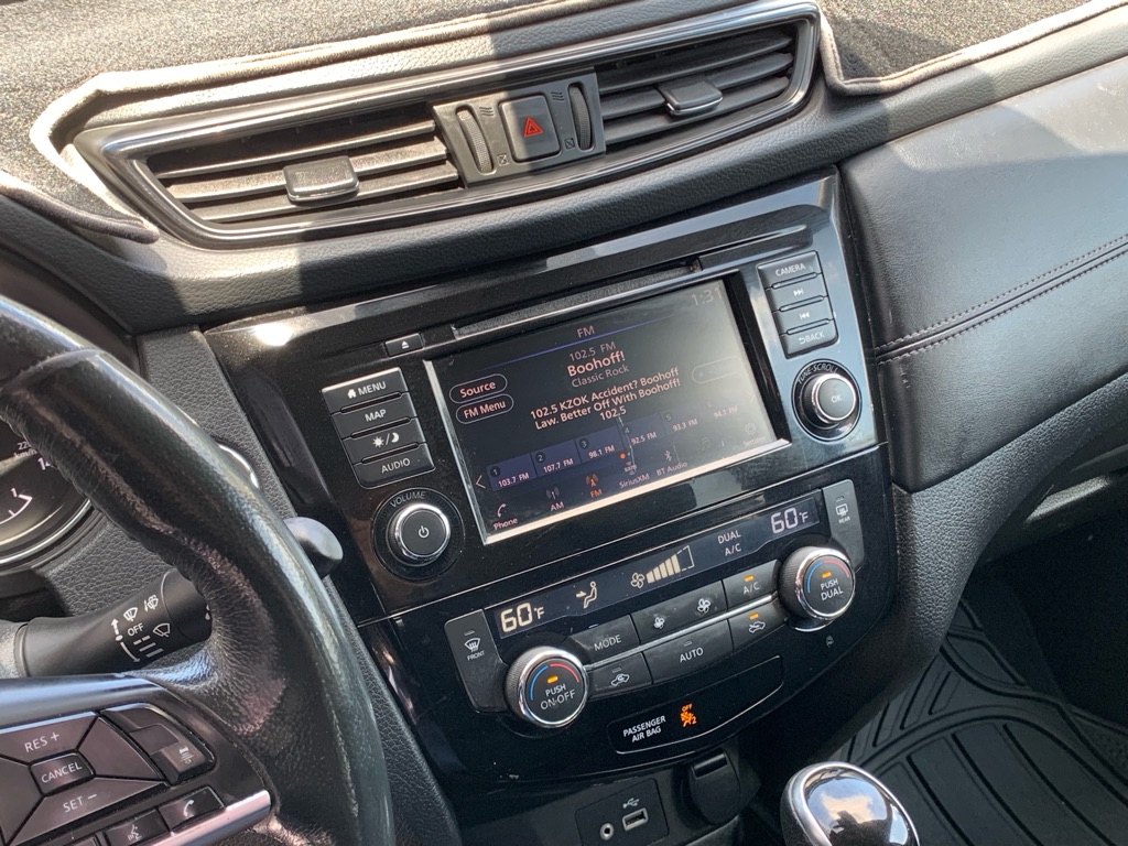 Photo 23 of this NISSAN ROGUE