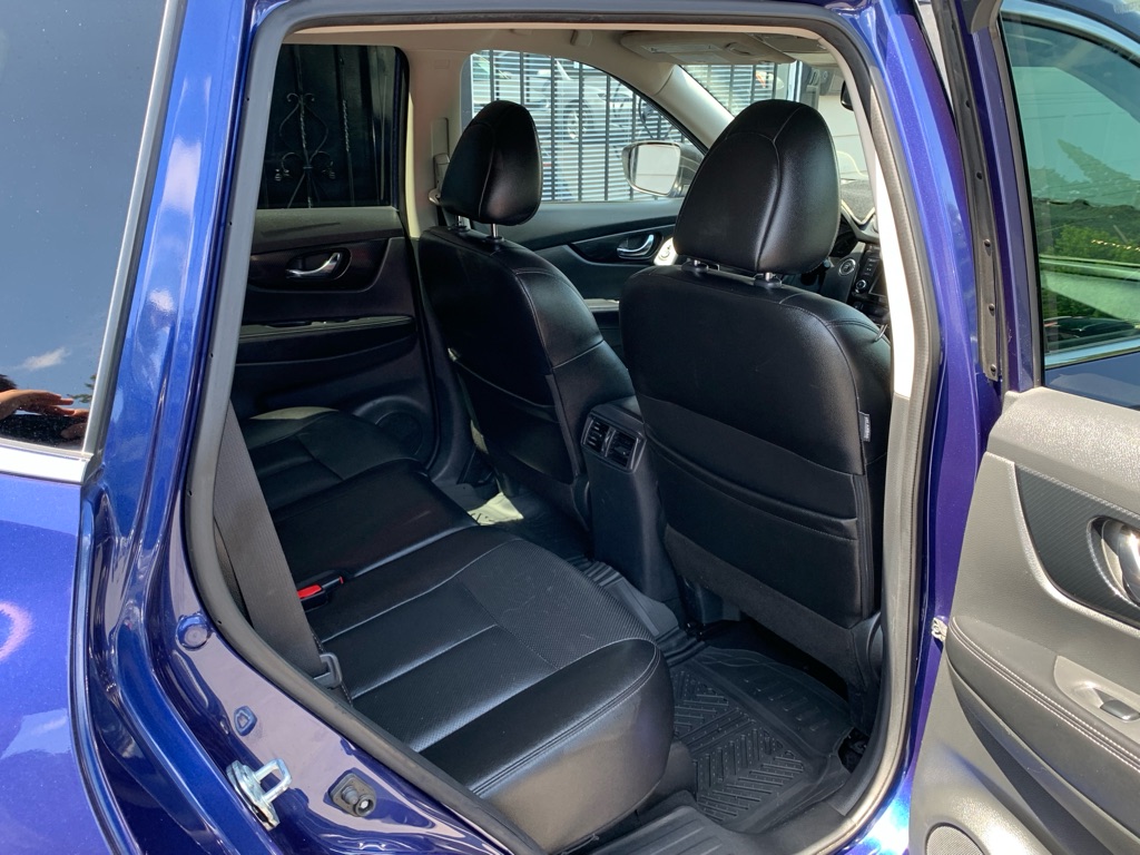Photo 25 of this NISSAN ROGUE