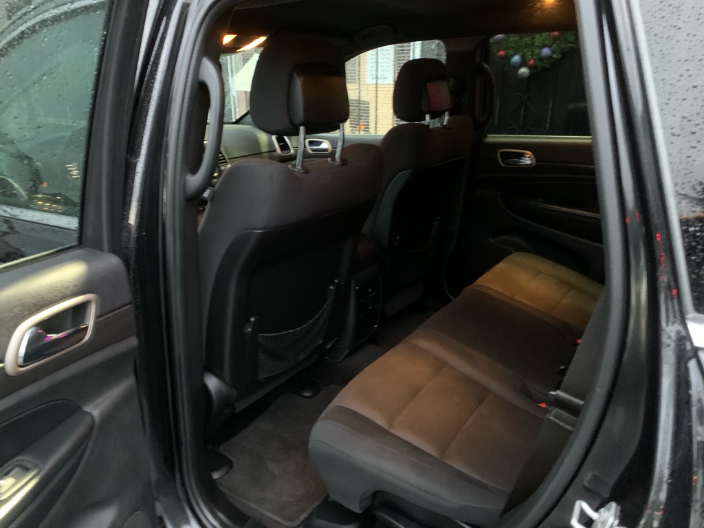 Photo 14 of this JEEP GRAND CHEROKEE